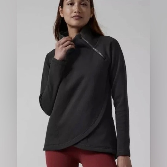 Athleta COZY KARMA fleece asymmetrical PULLOVER with zippered pocket size XS - Picture 1 of 8